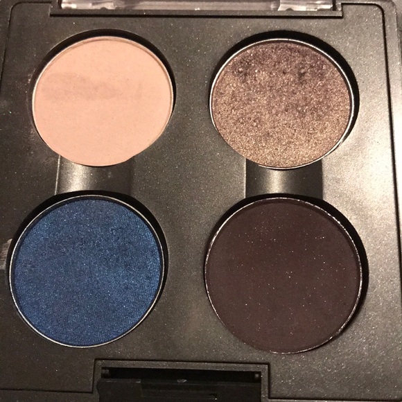 ❌SOLD❌ MAC eyeshadow palettes - Picture 4 of 6